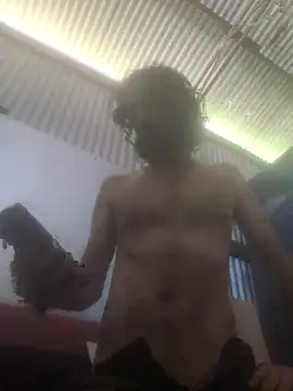 straightozgoesdwn online show from December 18, 2025, 2:27 am