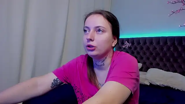 LilaVame online show from September 19, 2025, 7:40 pm