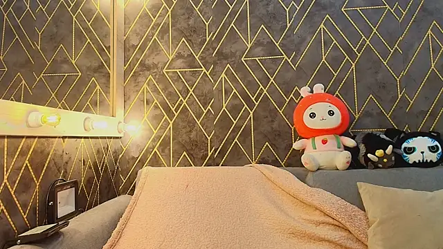 LexieBloom online show from September 23, 2025, 4:41 am