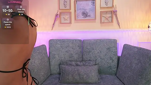 Snapshot of DahliaGrey chatting on October 9, 2025, 11:44 am DahliaGrey online show from October 9, 2025, 11:44 am