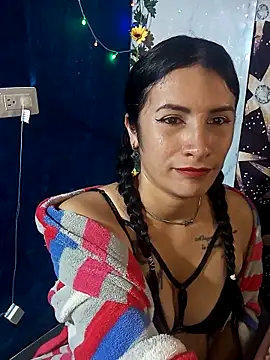 Snapshot of karinnahotdirty chatting on April 28, 2026, 10:36 pm karinnahotdirty online show from April 28, 2026, 10:36 pm