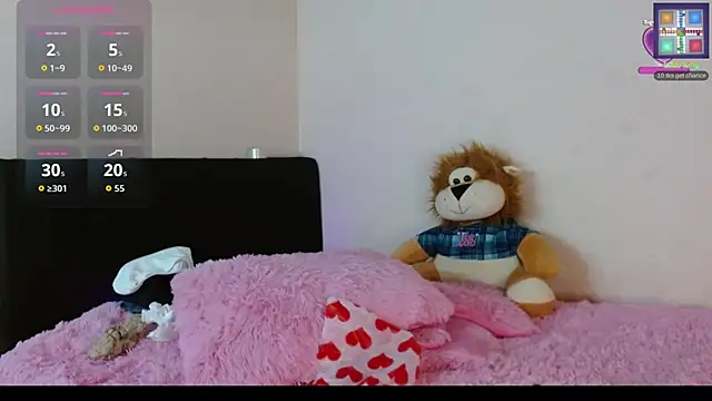 Snapshot of MichellMoon1 chatting on October 25, 2025, 7:14 pm MichellMoon1 online show from October 25, 2025, 7:14 pm