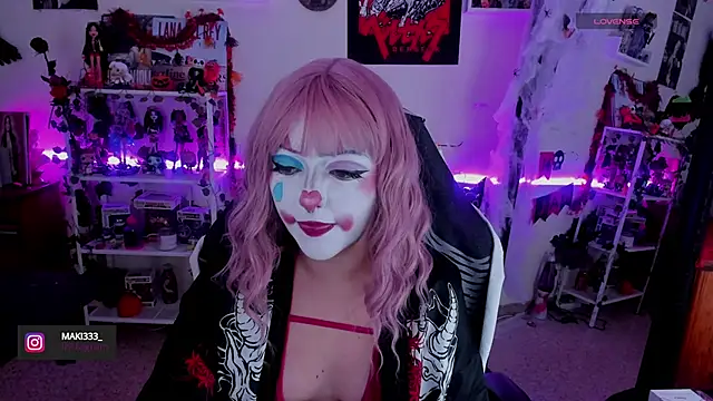 Makii 33 online show from October 26, 2025, 1:50 am