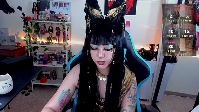 Makii 33 online show from October 15, 2025, 7:05 am