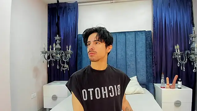 Snapshot of BryCams3 chatting on September 26, 2025, 3:57 am BryCams3 online show from September 26, 2025, 3:57 am