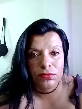 Snapshot of Hanna_Kieran chatting on October 2, 2025, 6:00 pm Hanna Kieran online show from October 2, 2025, 6:00 pm