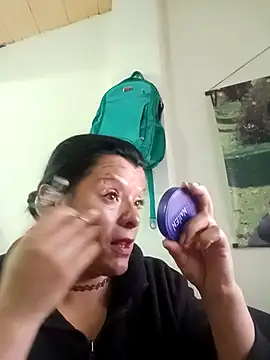 Snapshot of Hanna_Kieran chatting on October 10, 2025, 3:35 pm Hanna Kieran online show from October 10, 2025, 3:35 pm