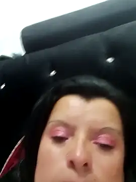 Snapshot of Hanna_Kieran chatting on September 20, 2025, 11:32 pm Hanna Kieran online show from September 20, 2025, 11:32 pm