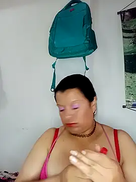 Snapshot of Hanna_Kieran chatting on October 16, 2025, 12:41 am Hanna Kieran online show from October 16, 2025, 12:41 am