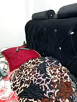 Snapshot of Hanna_Kieran chatting on October 25, 2025, 3:38 am Hanna Kieran online show from October 25, 2025, 3:38 am