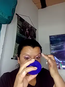 Snapshot of Hanna_Kieran chatting on October 12, 2025, 4:08 pm Hanna Kieran online show from October 12, 2025, 4:08 pm