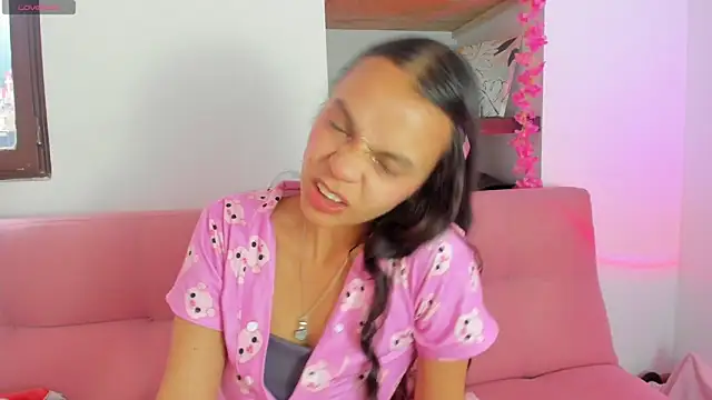 Danesacronin online show from March 5, 2026, 10:48 pm