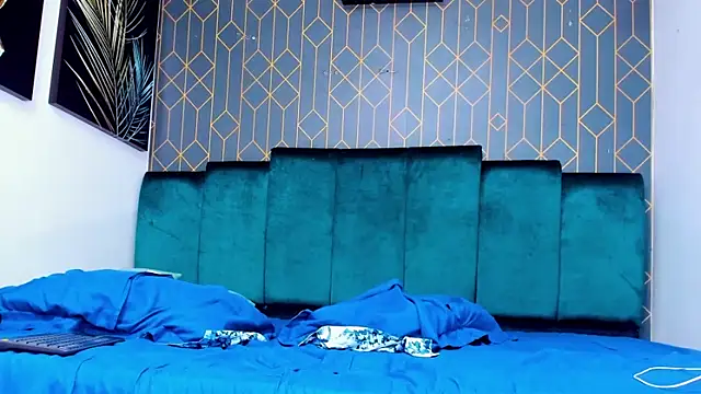 Snapshot of king_falconer chatting on October 1, 2025, 11:52 pm king falconer online show from October 1, 2025, 11:52 pm