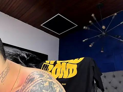 Snapshot of king_falconer chatting on January 17, 2026, 2:15 am king falconer online show from January 17, 2026, 2:15 am