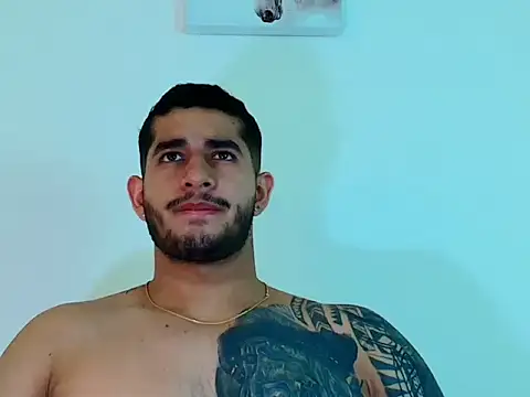 Snapshot of king_falconer chatting on February 3, 2026, 4:54 am king falconer online show from February 3, 2026, 4:54 am