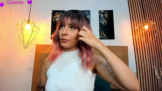 Snapshot of alesziarose chatting on September 17, 2025, 8:11 pm alesziarose online show from September 17, 2025, 8:11 pm