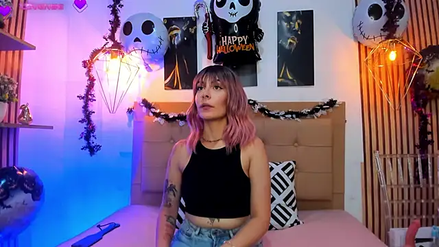 Snapshot of alesziarose chatting on October 17, 2025, 7:48 pm alesziarose online show from October 17, 2025, 7:48 pm