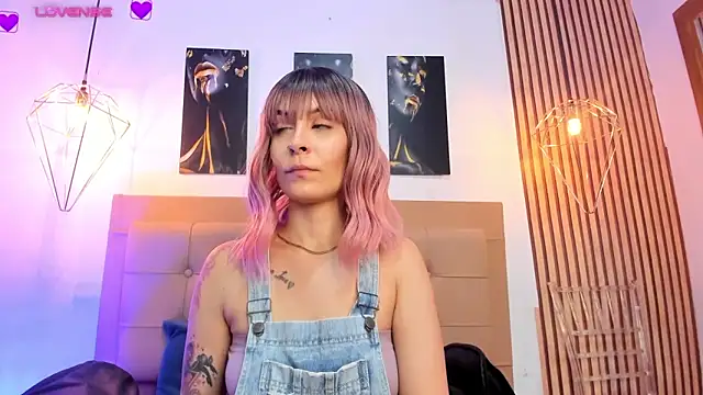 Snapshot of alesziarose chatting on September 14, 2025, 7:14 pm alesziarose online show from September 14, 2025, 7:14 pm