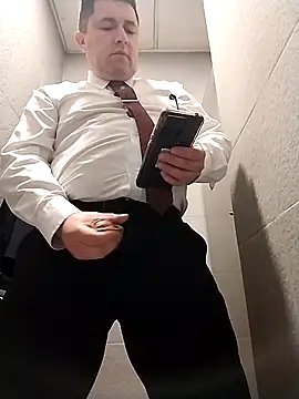 BigCristh79 online show from April 4, 2026, 7:26 am