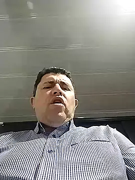 Snapshot of BigCristh79 chatting on October 8, 2025, 8:42 pm BigCristh79 online show from October 8, 2025, 8:42 pm