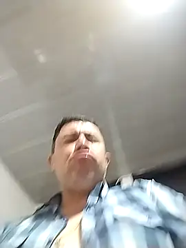 Snapshot of BigCristh79 chatting on September 26, 2025, 3:19 pm BigCristh79 online show from September 26, 2025, 3:19 pm