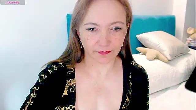 Kendraline1 online show from May 21, 2026, 8:28 pm