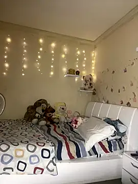 Snapshot of effie_castroo chatting on September 30, 2025, 1:33 am effie castroo online show from September 30, 2025, 1:33 am