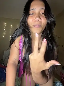Snapshot of effie_castroo chatting on September 9, 2025, 2:21 am effie castroo online show from September 9, 2025, 2:21 am