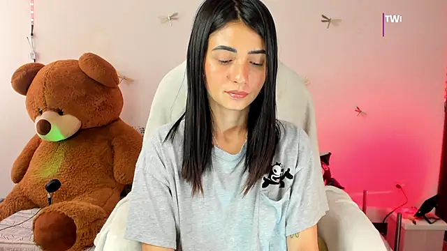 princessluna 19 online show from November 17, 2025, 9:52 pm