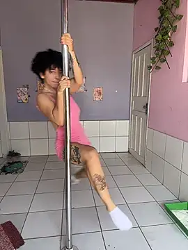 CamillyBlum online show from November 1, 2025, 4:01 pm