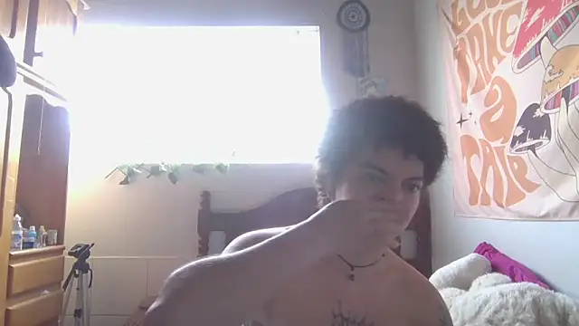 CamillyBlum online show from April 8, 2026, 4:41 pm