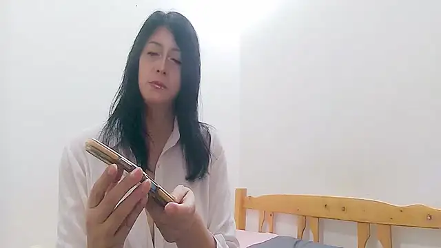 Snapshot of yueeraijj88 chatting on October 16, 2025, 3:37 am yueeraijj88 online show from October 16, 2025, 3:37 am