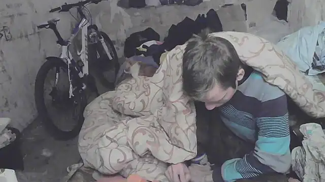 Snapshot of makarov1993 chatting on October 28, 2025, 10:25 am makarov1993 online show from October 28, 2025, 10:25 am