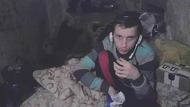 makarov1993 online show from November 25, 2025, 9:48 pm