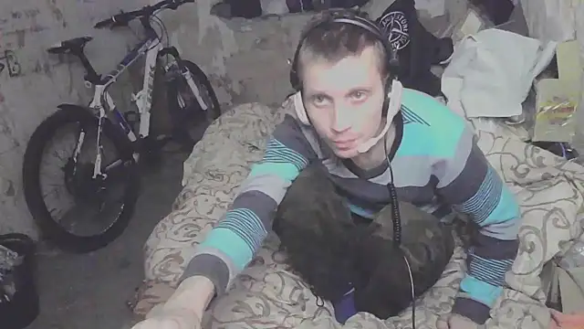 Snapshot of makarov1993 chatting on October 7, 2025, 6:20 pm makarov1993 online show from October 7, 2025, 6:20 pm