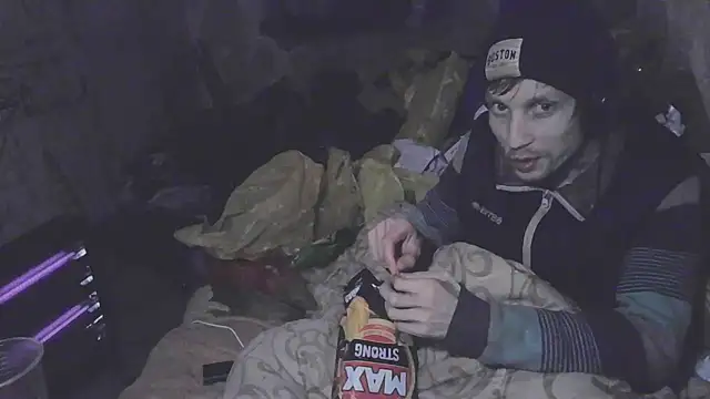 makarov1993 online show from February 18, 2026, 5:27 am