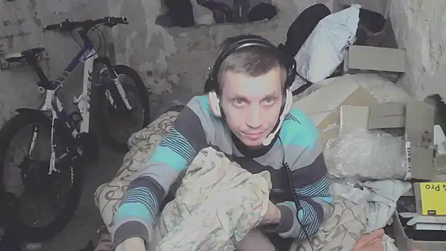 Snapshot of makarov1993 chatting on October 9, 2025, 8:09 pm makarov1993 online show from October 9, 2025, 8:09 pm