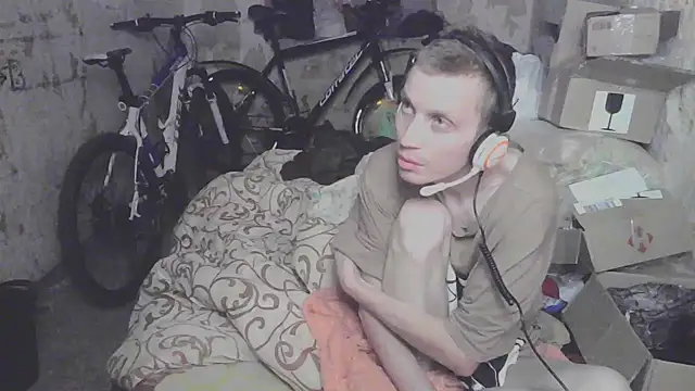 Snapshot of makarov1993 chatting on September 30, 2025, 6:25 pm makarov1993 online show from September 30, 2025, 6:25 pm