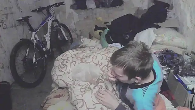 Snapshot of makarov1993 chatting on October 7, 2025, 4:13 am makarov1993 online show from October 7, 2025, 4:13 am