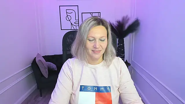 NinaStarle online show from September 11, 2025, 4:34 am