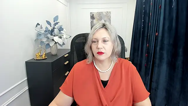 NinaStarle online show from November 22, 2025, 4:33 am