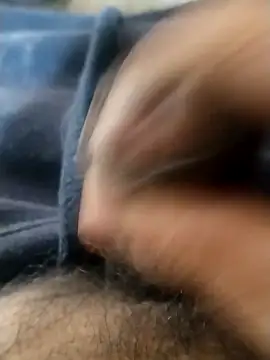 perrotjuui97 online show from October 15, 2025, 7:44 pm