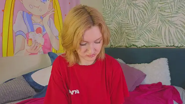 Snapshot of Alice_Pops chatting on October 9, 2025, 11:33 am Alice Pops online show from October 9, 2025, 11:33 am