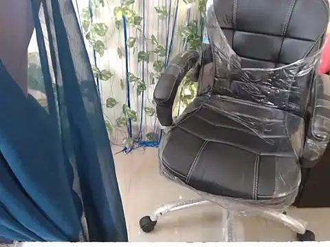 anika bold online show from September 29, 2025, 3:13 am