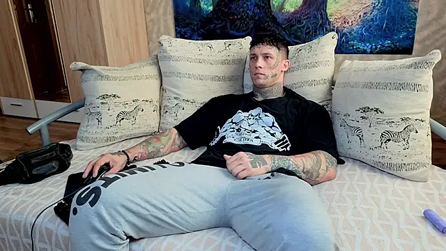 SKIRLINGOD online show from September 14, 2025, 4:35 am