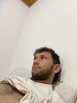 Snapshot of Michaell_Spinelly chatting on September 25, 2025, 3:23 am Michaell Spinelly online show from September 25, 2025, 3:23 am