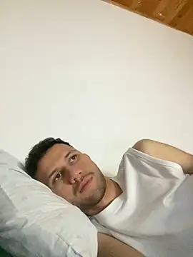 Snapshot of Michaell_Spinelly chatting on October 2, 2025, 1:53 am Michaell Spinelly online show from October 2, 2025, 1:53 am