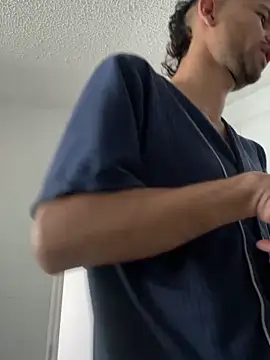 Snapshot of Michaell_Spinelly chatting on October 2, 2025, 1:58 pm Michaell Spinelly online show from October 2, 2025, 1:58 pm