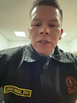 Snapshot of Manu0586 chatting on October 17, 2025, 2:15 am Manu0586 online show from October 17, 2025, 2:15 am