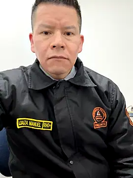 Snapshot of Manu0586 chatting on October 11, 2025, 8:59 am Manu0586 online show from October 11, 2025, 8:59 am